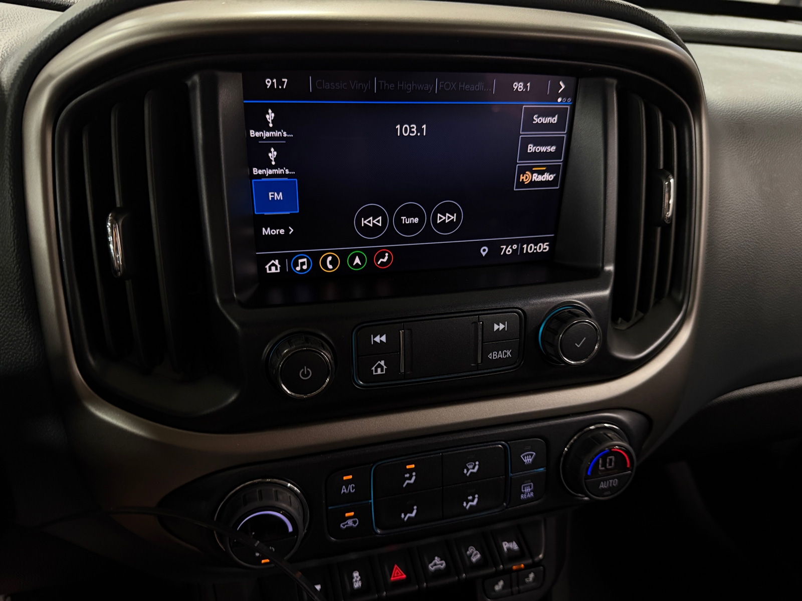 Thumbnail: 2020 Chevrolet Colorado - 3