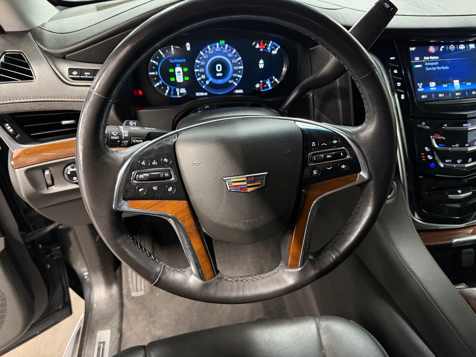 Thumbnail: 2019 Cadillac Escalade - 4