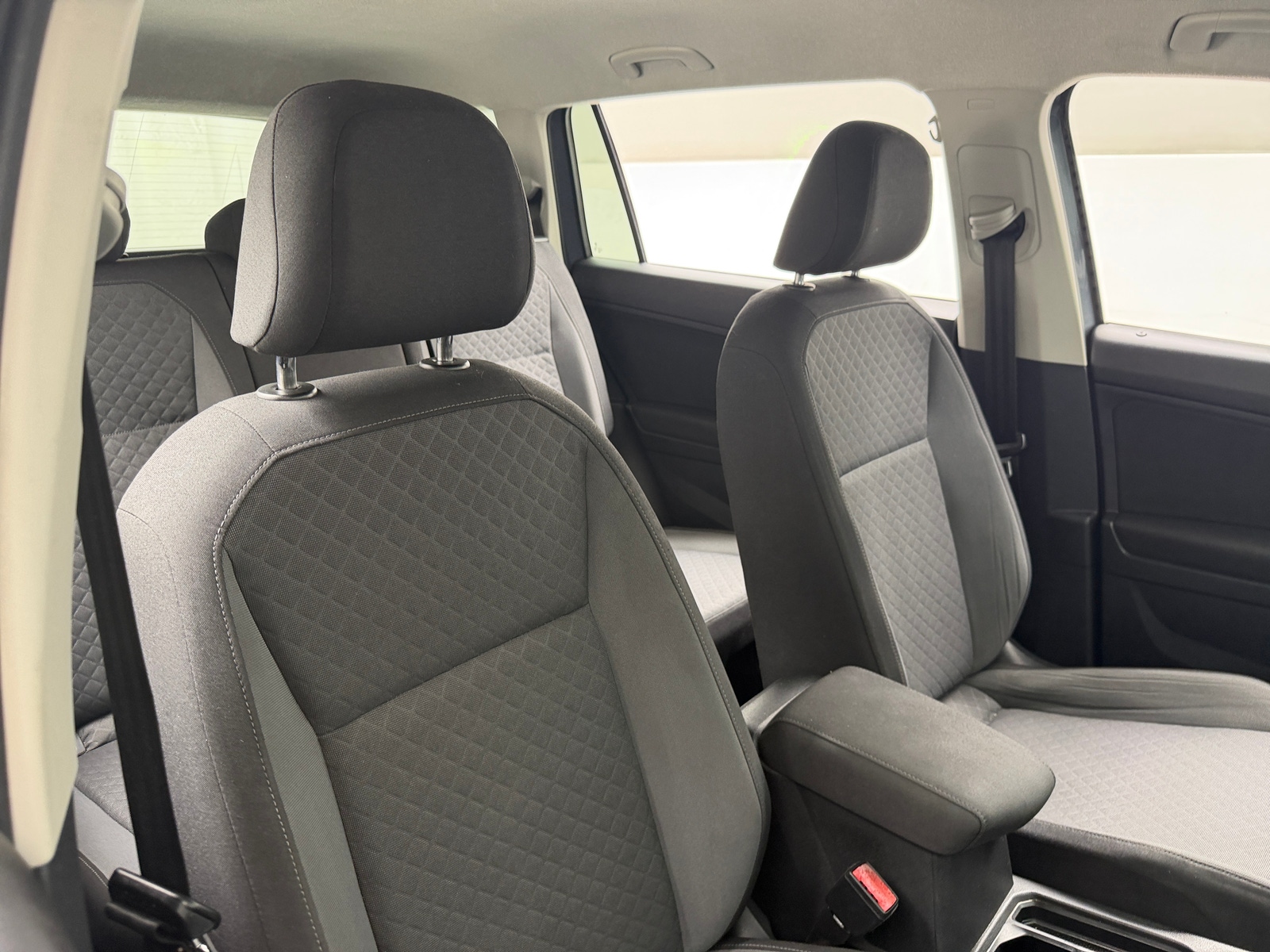 Thumbnail: 2019 Volkswagen Tiguan - 2