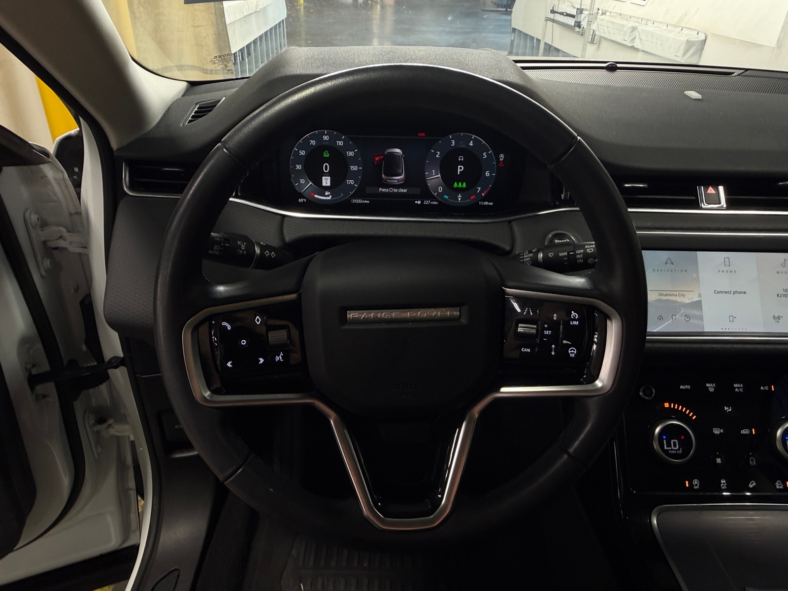 Thumbnail: 2023 Land Rover Range Rover Evoque - 4