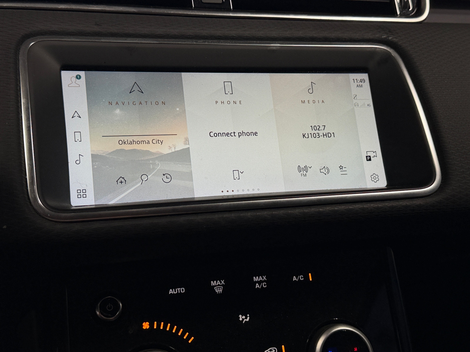 Thumbnail: 2023 Land Rover Range Rover Evoque - 3