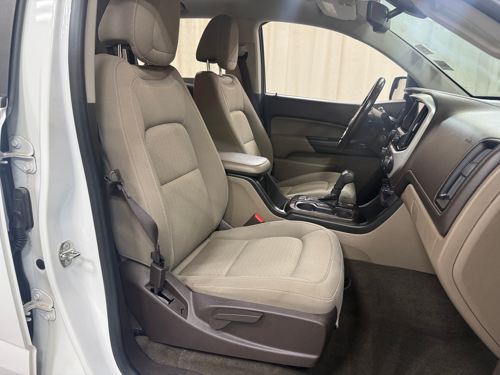 Thumbnail: 2018 GMC Canyon - 2