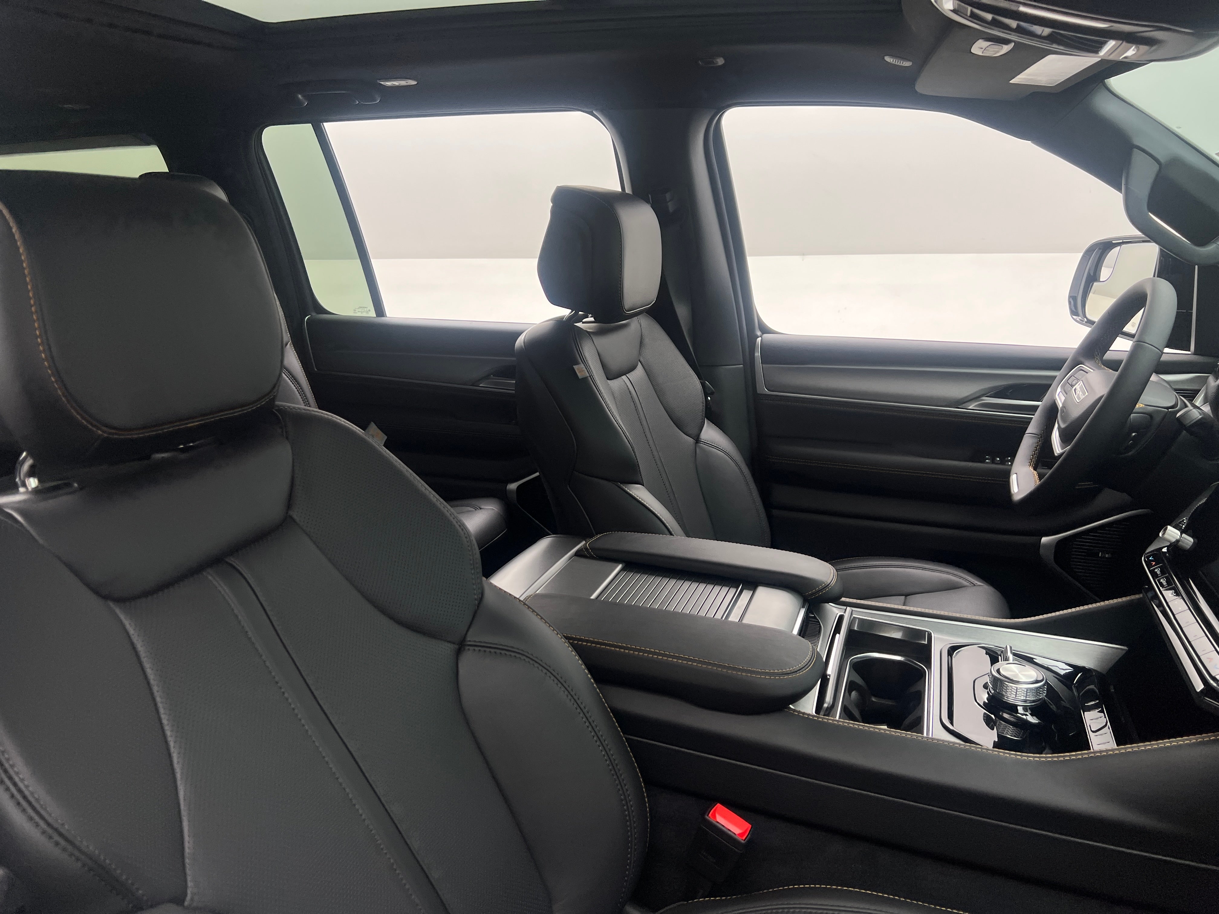 2026 Jeep Grand Wagoneer L