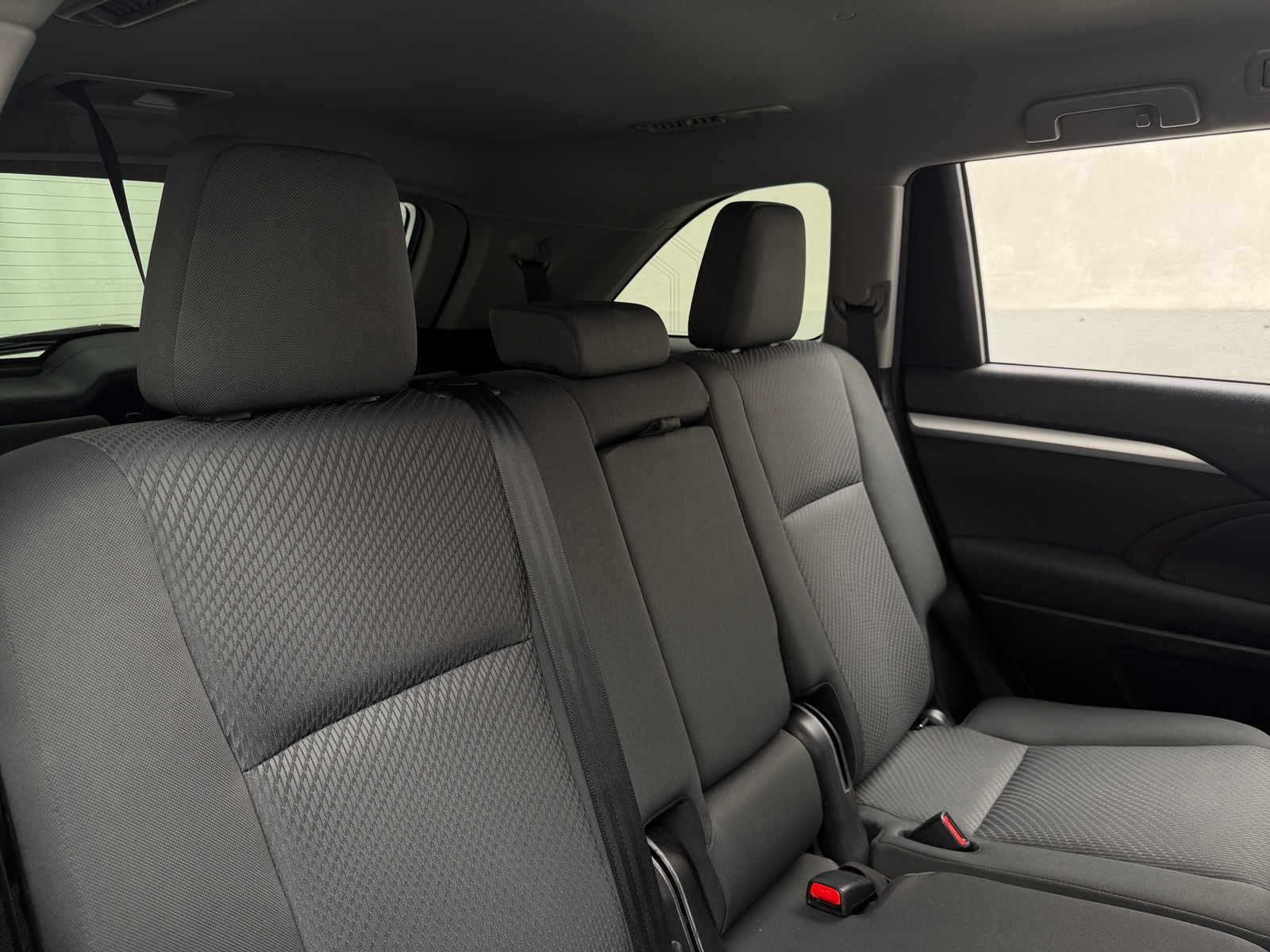 Thumbnail: 2017 Toyota Highlander - 6