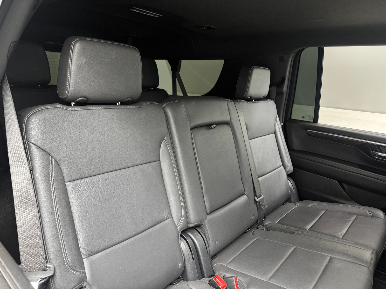 Thumbnail: 2025 Chevrolet Suburban - 5