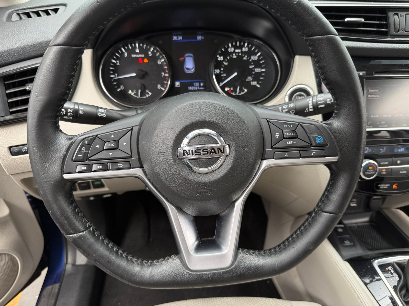 Thumbnail: 2020 Nissan Rogue Sport - 4