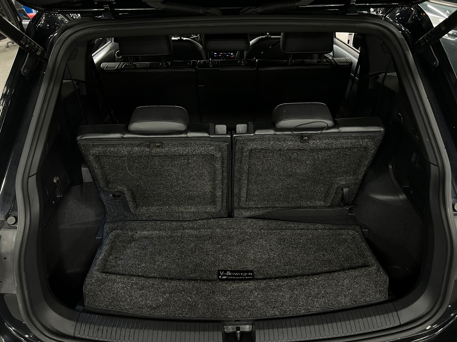Thumbnail: 2022 Volkswagen Tiguan - 6