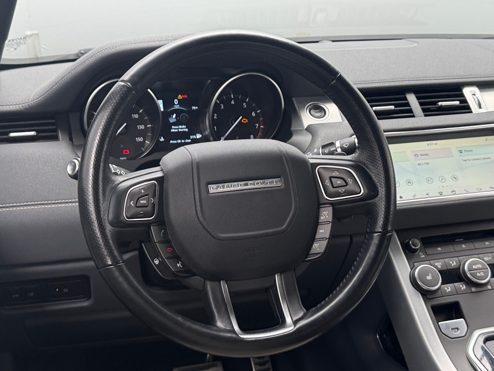 Thumbnail: 2017 Land Rover Range Rover Evoque - 4