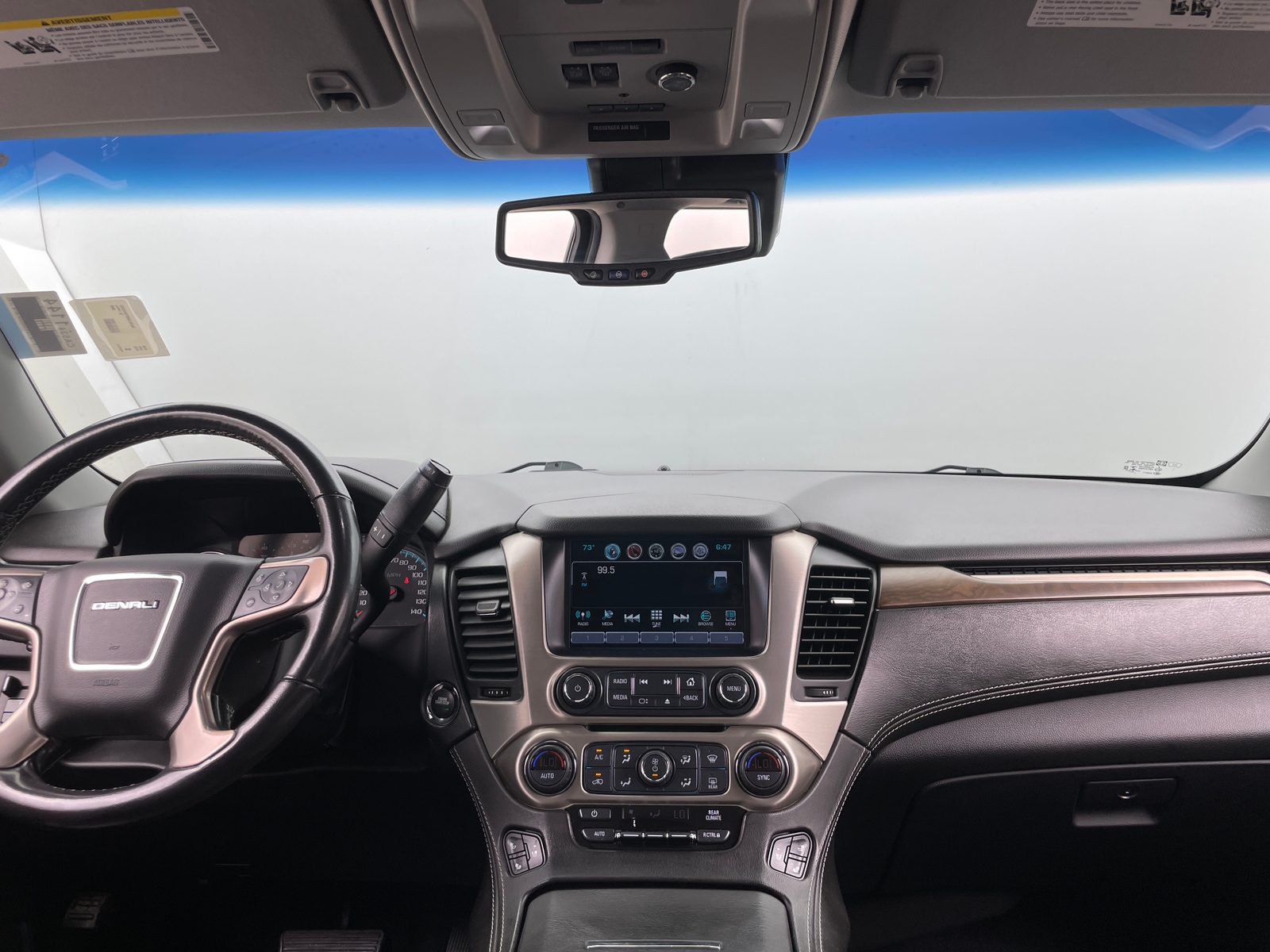 Thumbnail: 2019 GMC Yukon XL - 2