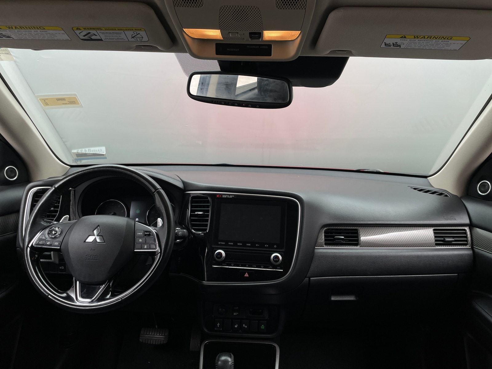 Thumbnail: 2020 Mitsubishi Outlander - 2