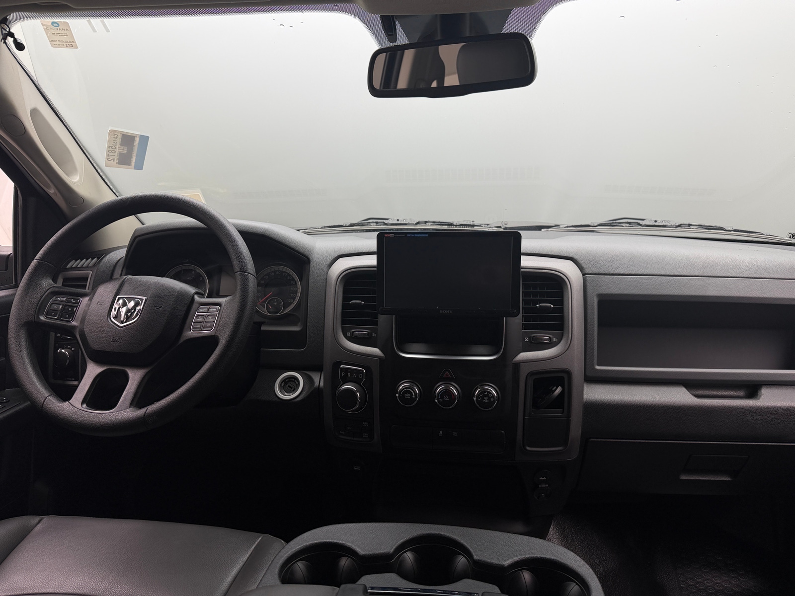 Thumbnail: 2020 RAM 1500 Classic - 3