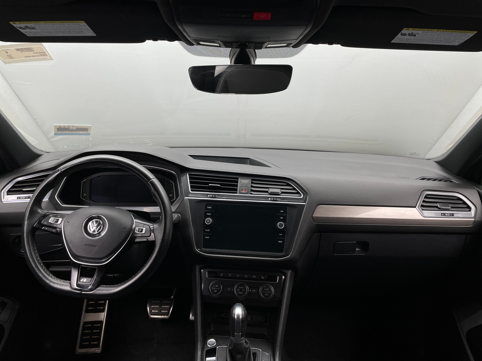 Thumbnail: 2019 Volkswagen Tiguan - 2