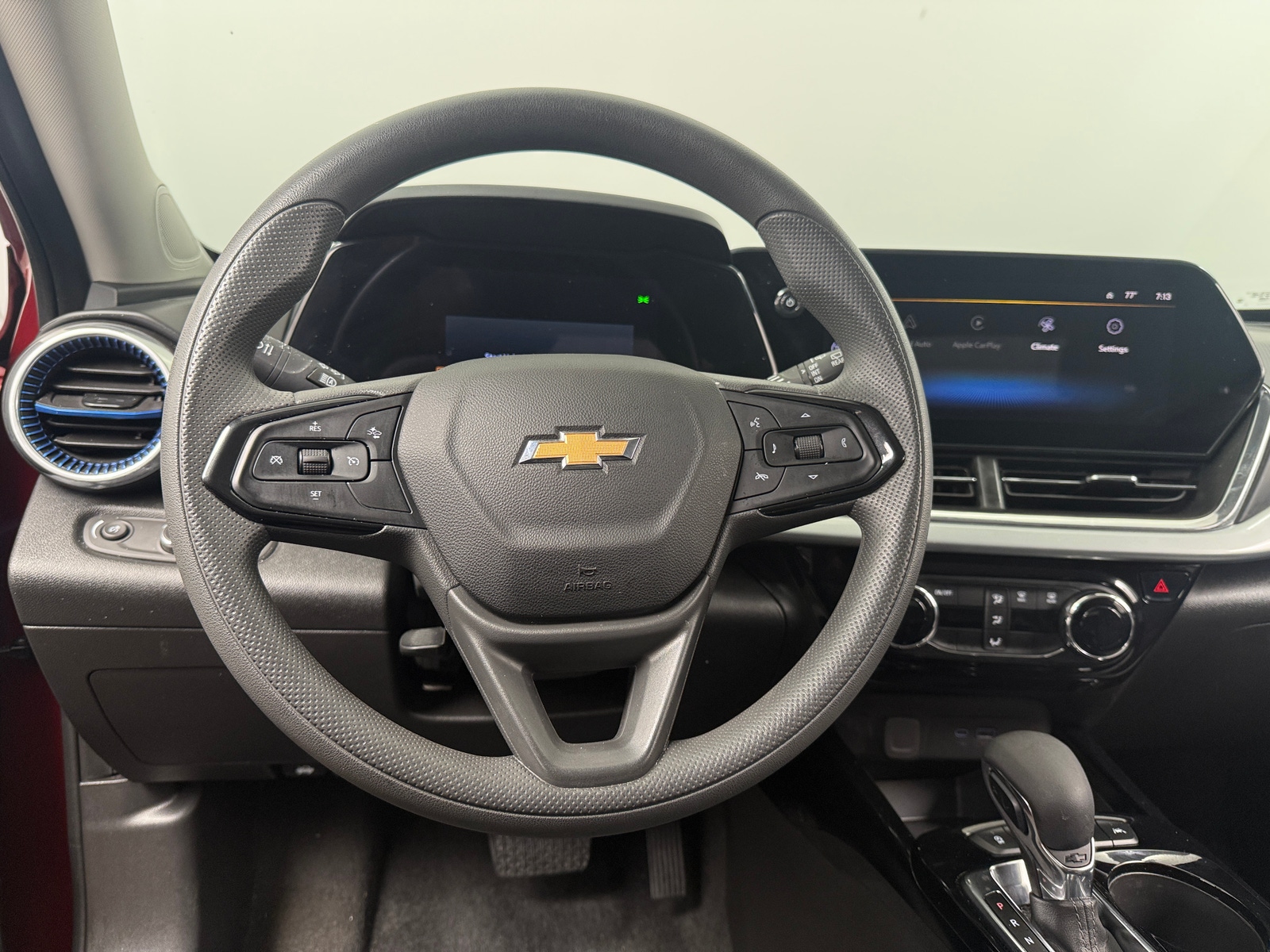 Thumbnail: 2025 Chevrolet Trax - 4