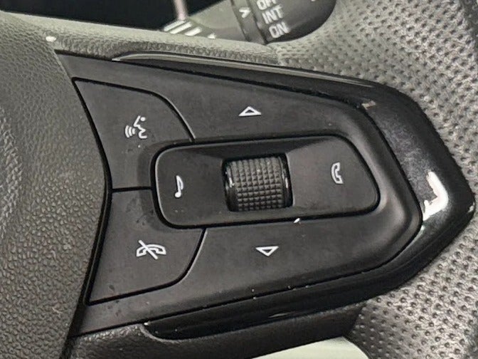 2025 Chevrolet Trax LT - Photo 15