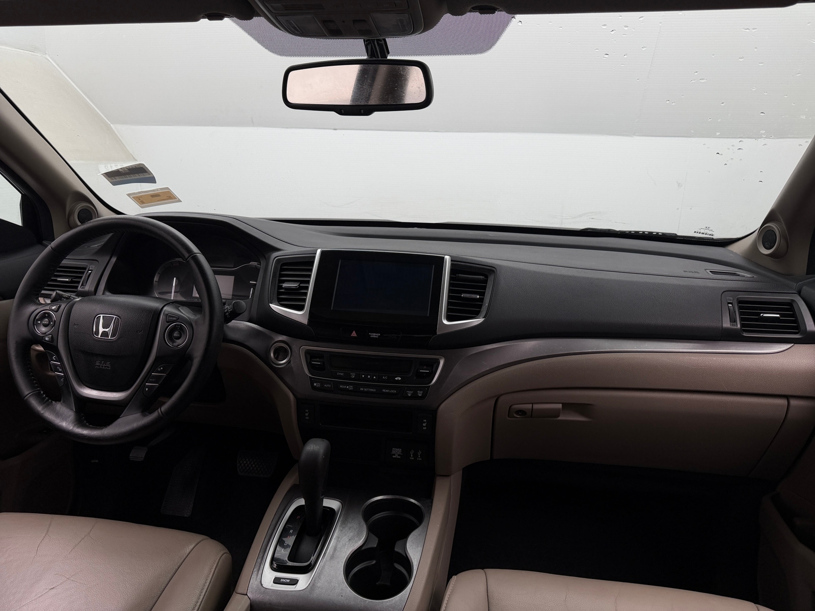 Thumbnail: 2016 Honda Pilot - 2