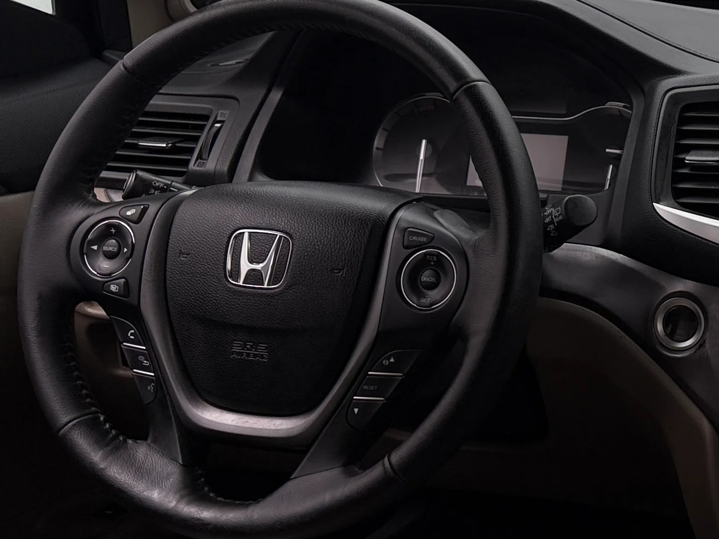 Thumbnail: 2016 Honda Pilot - 4