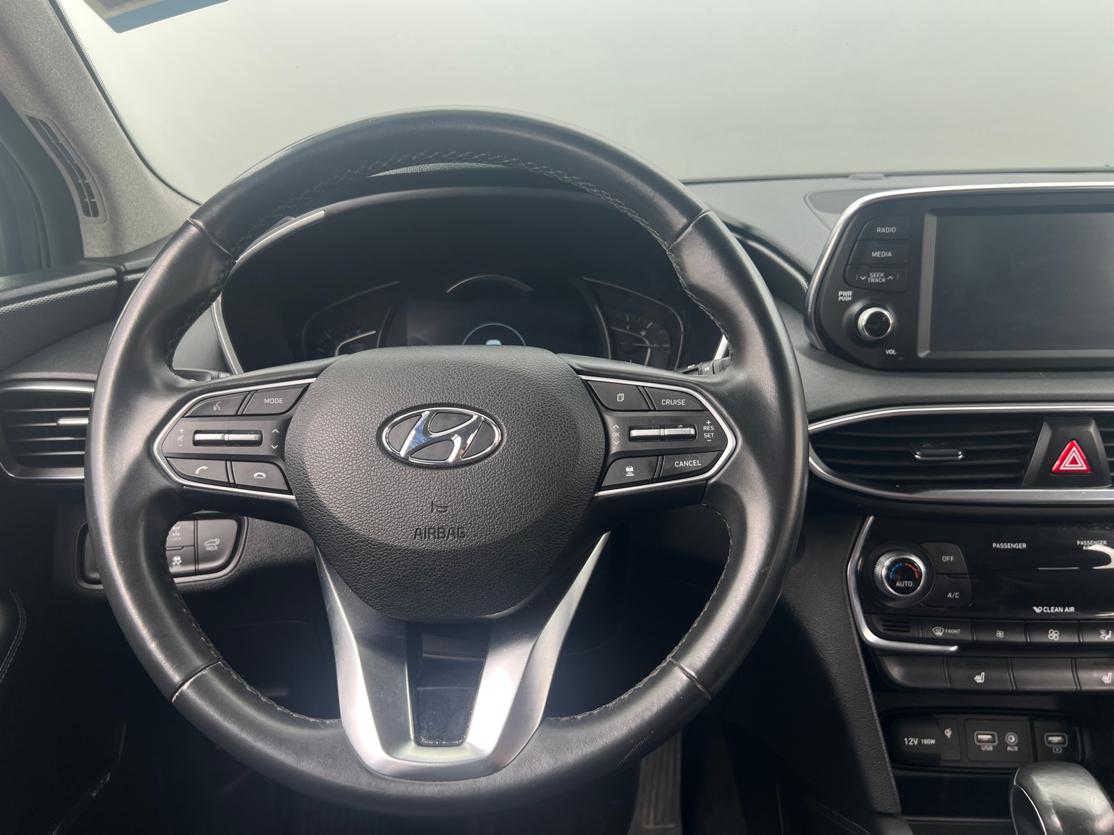 Thumbnail: 2020 Hyundai Santa Fe - 4