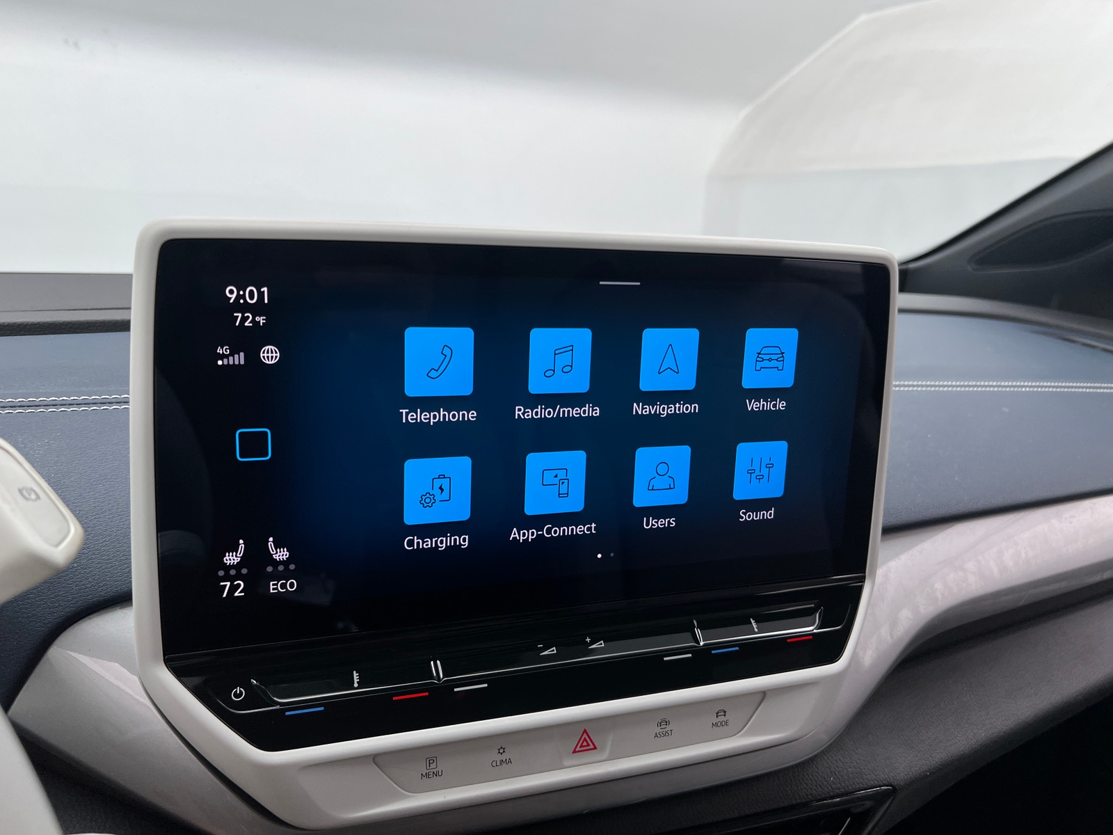 Thumbnail: 2023 Volkswagen ID.4 - 4