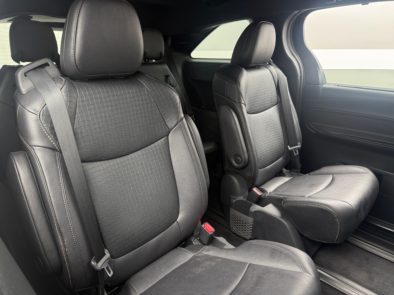 Thumbnail: 2025 Toyota Sienna - 5
