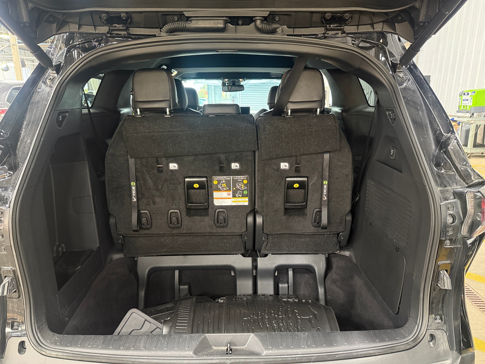 Thumbnail: 2025 Toyota Sienna - 6