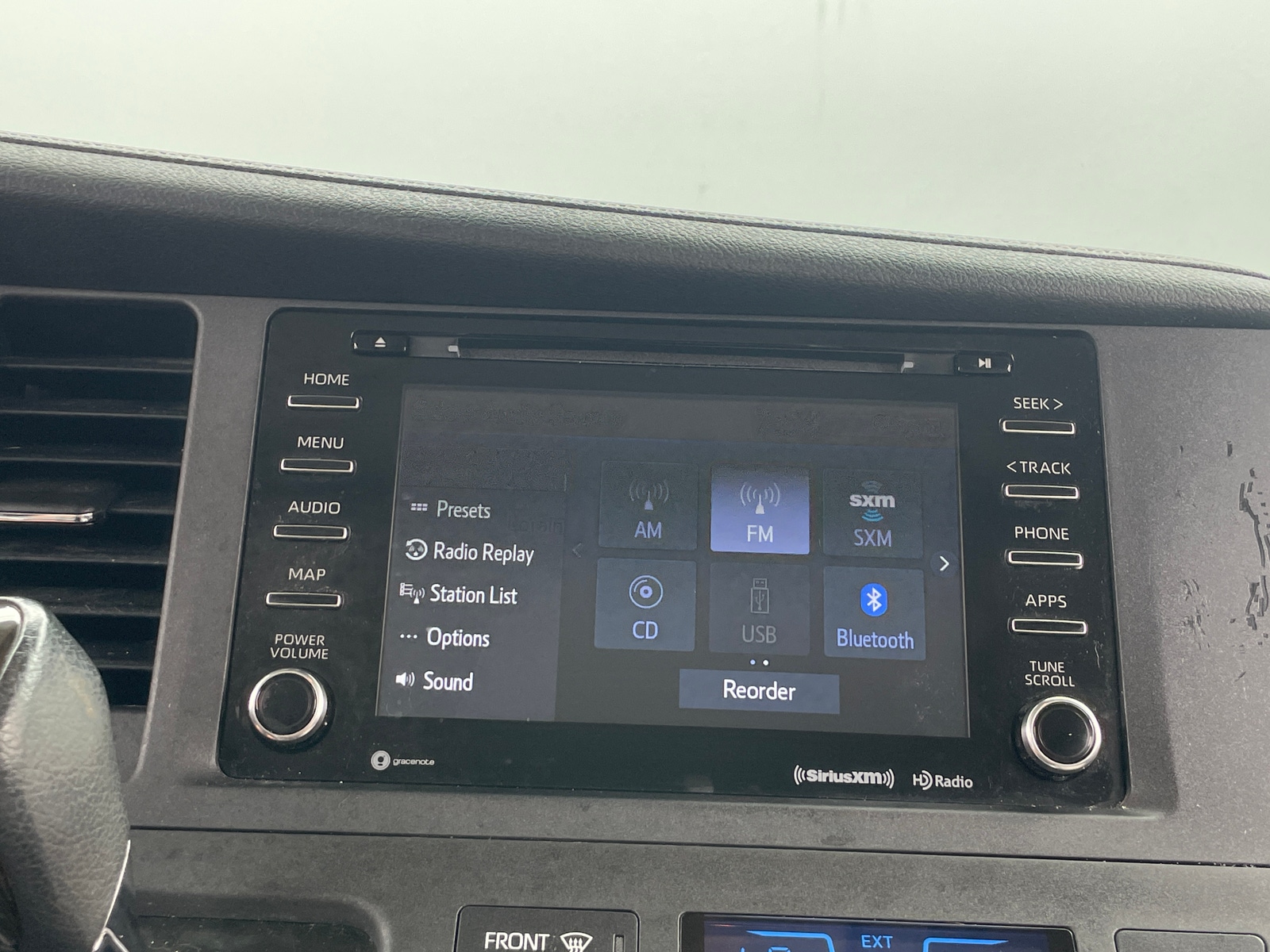 Thumbnail: 2020 Toyota Sienna - 3