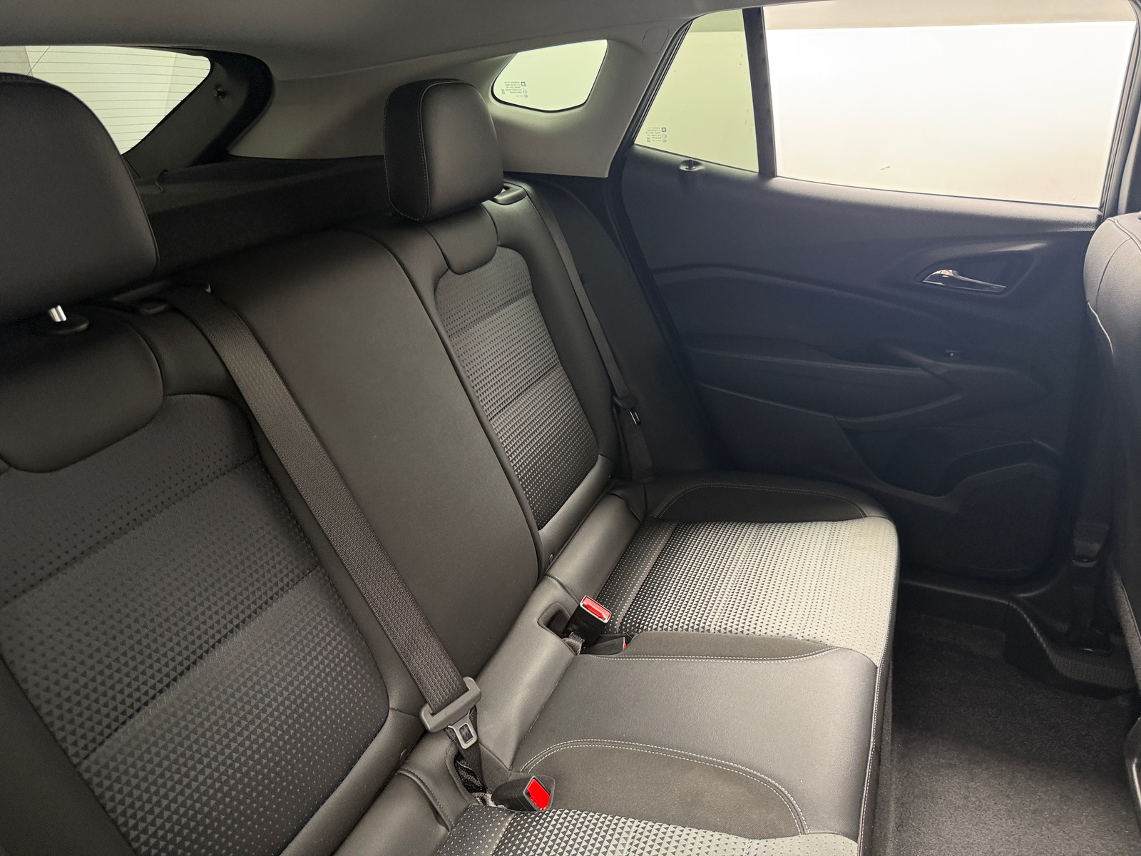 Thumbnail: 2025 Chevrolet Trax - 5