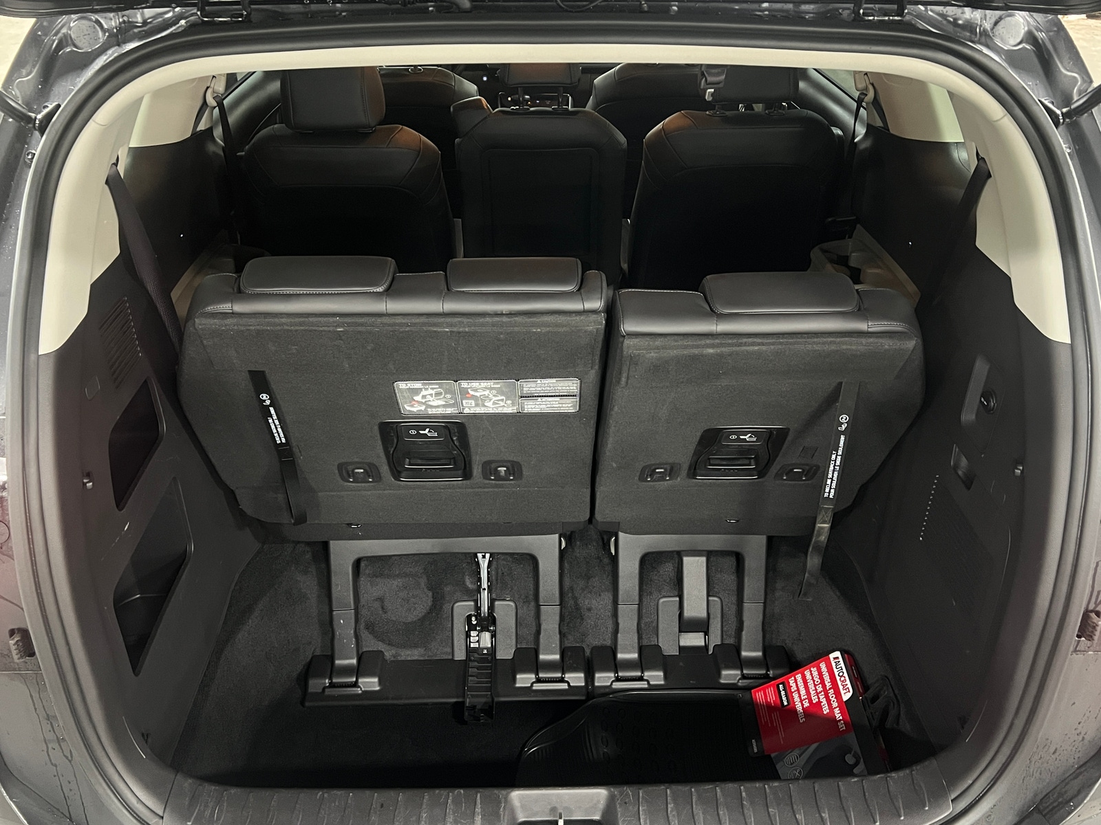 Thumbnail: 2026 Kia Carnival - 6