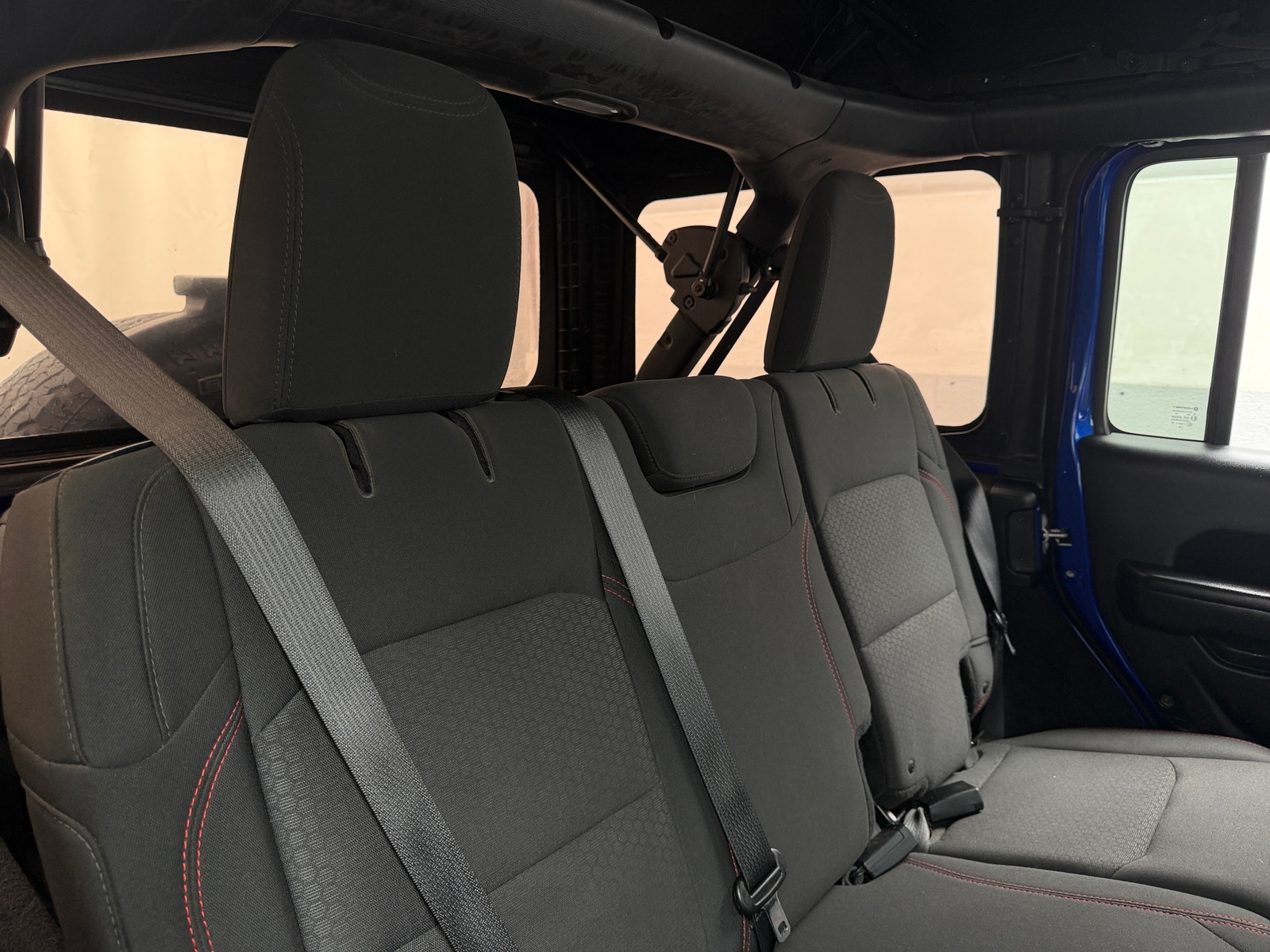 Thumbnail: 2018 Jeep Wrangler - 6