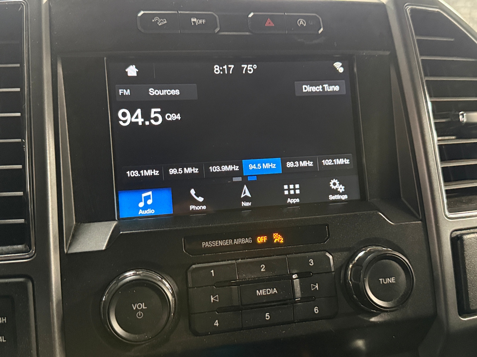 Thumbnail: 2019 Ford Econoline - 4