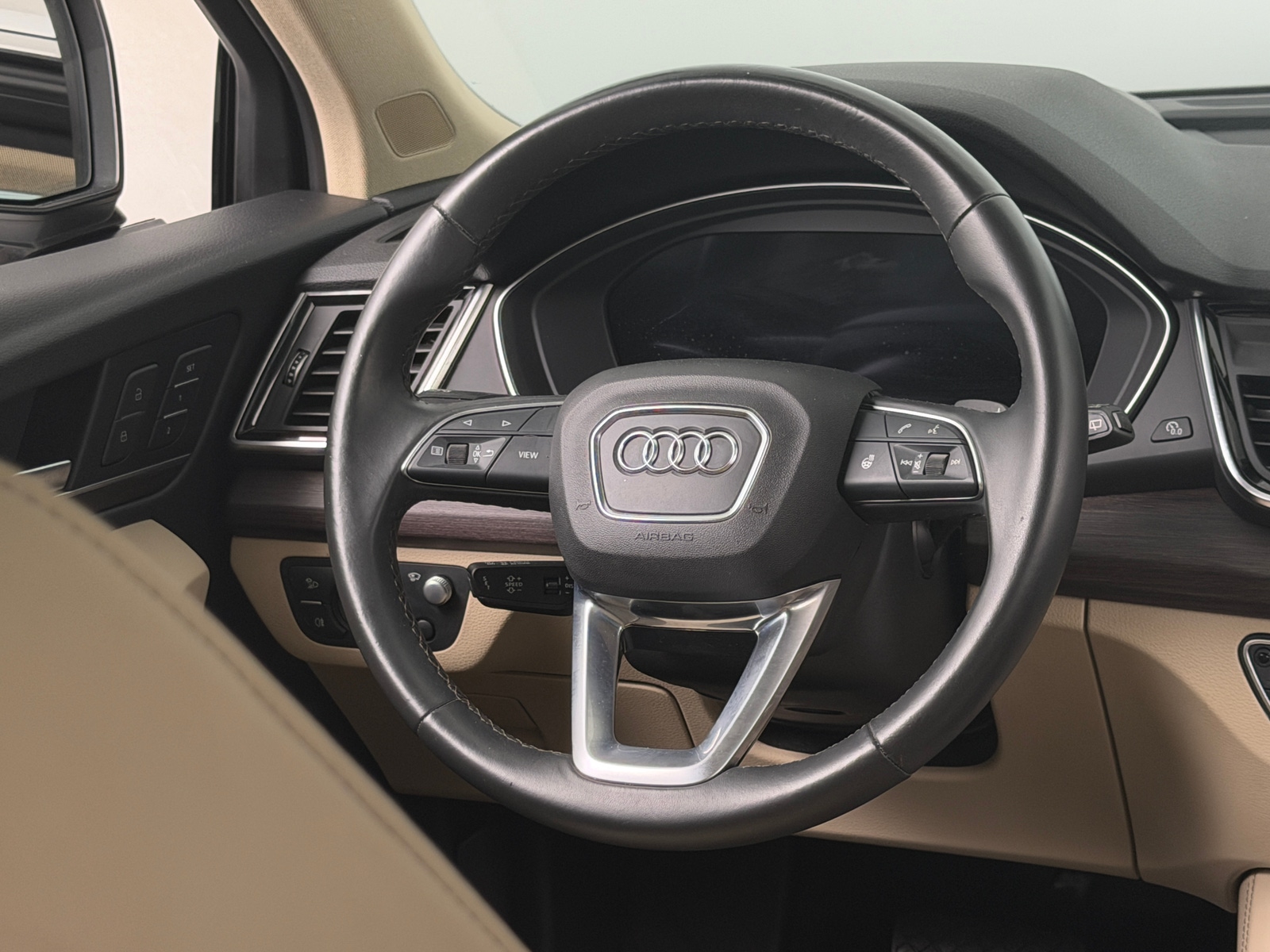 Thumbnail: 2021 Audi Q5 - 4