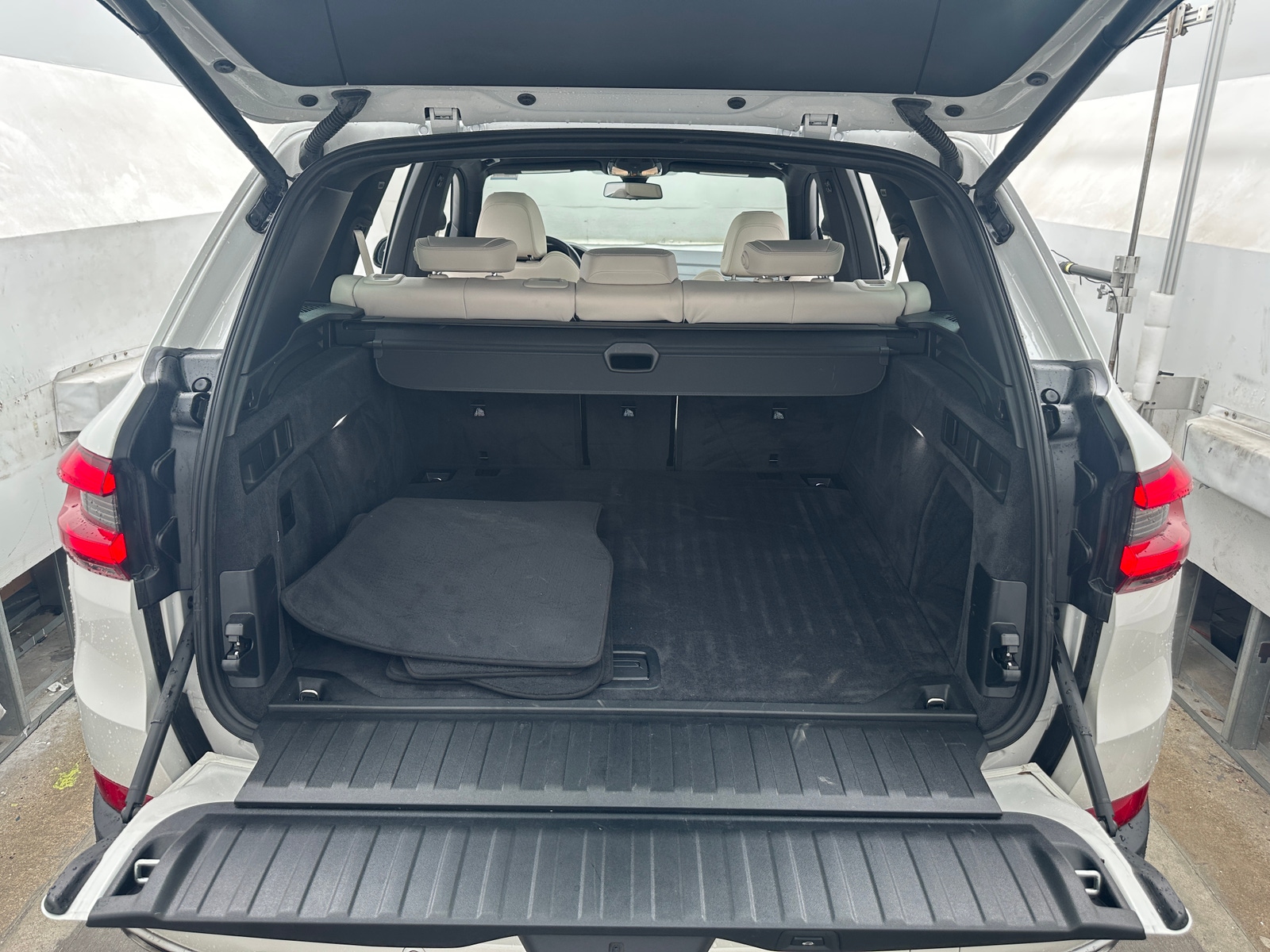 Thumbnail: 2020 BMW X5 - 6