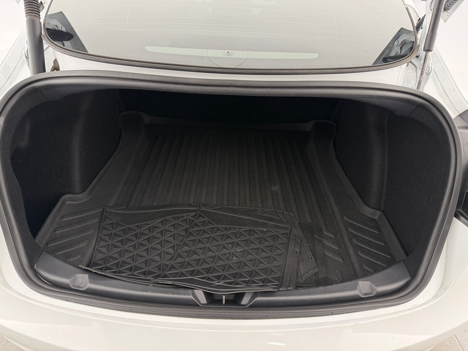Thumbnail: 2023 Tesla Model 3 - 6