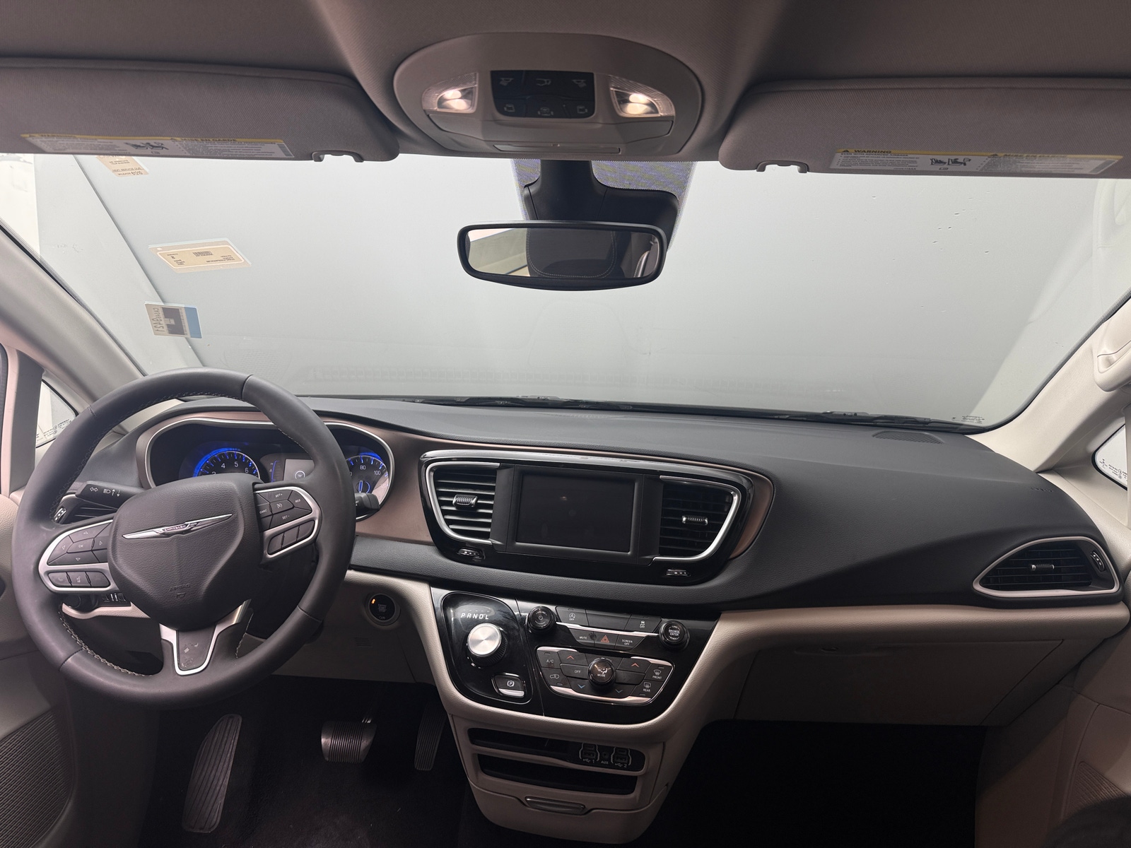 Thumbnail: 2023 Chrysler Voyager - 3