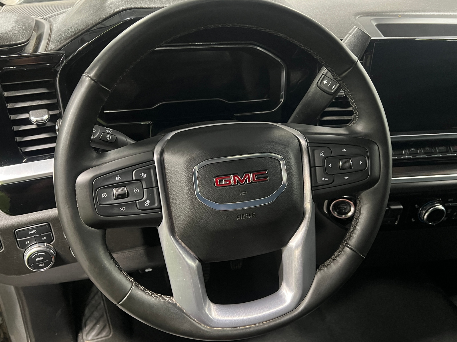 Thumbnail: 2025 GMC Sierra 1500 - 4