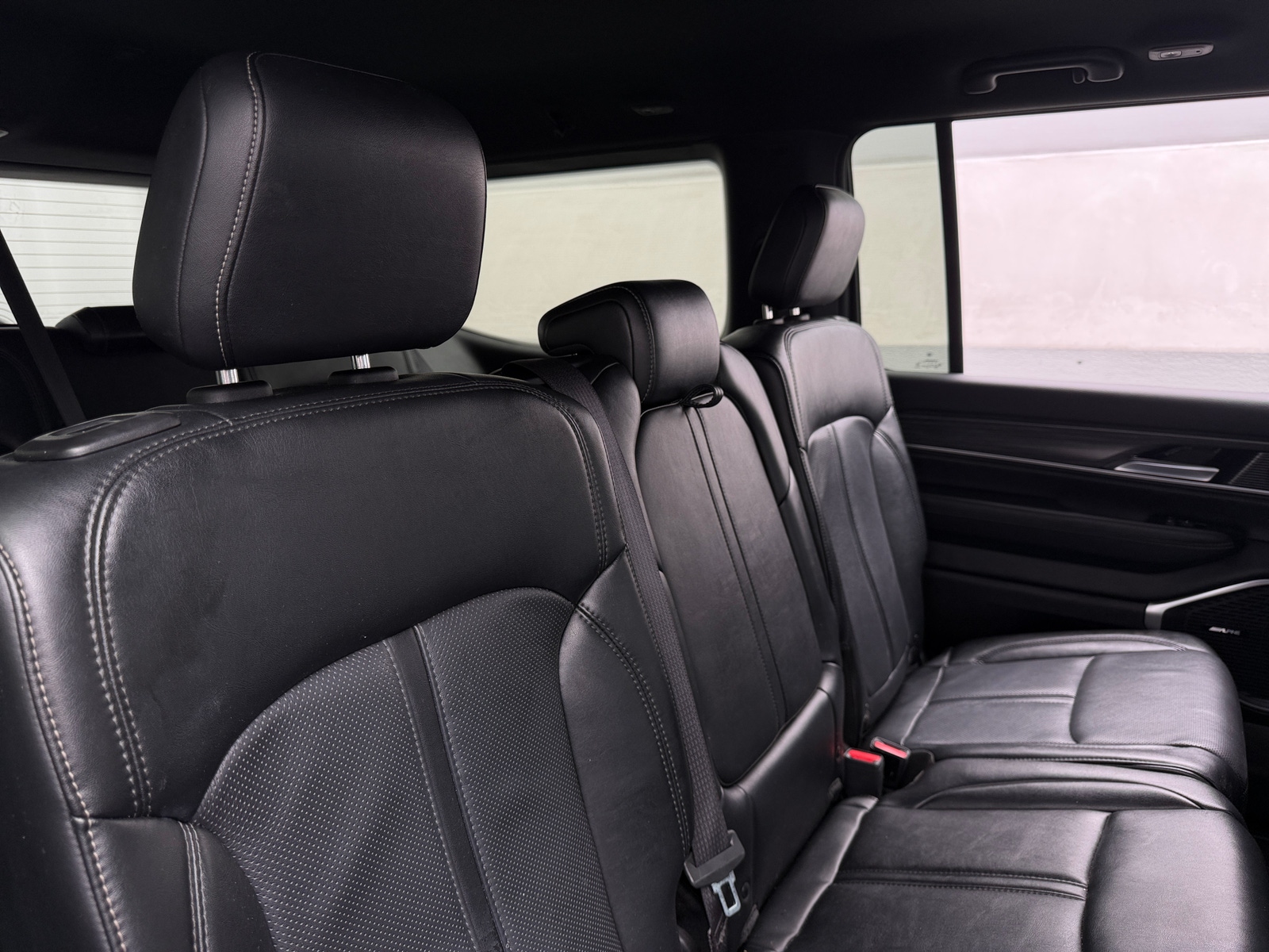 Thumbnail: 2024 Jeep Wagoneer - 5