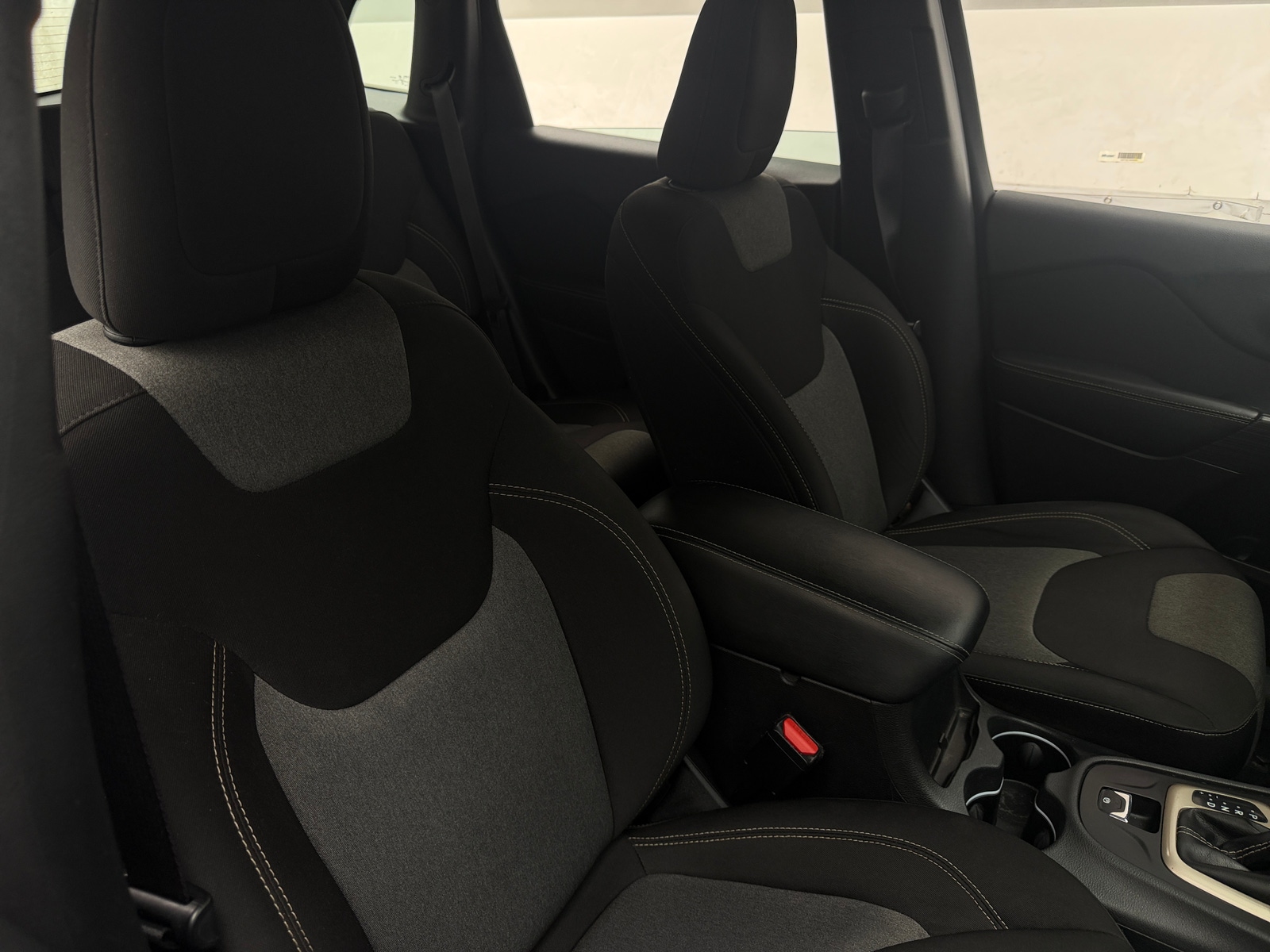 Thumbnail: 2015 Jeep Cherokee - 2