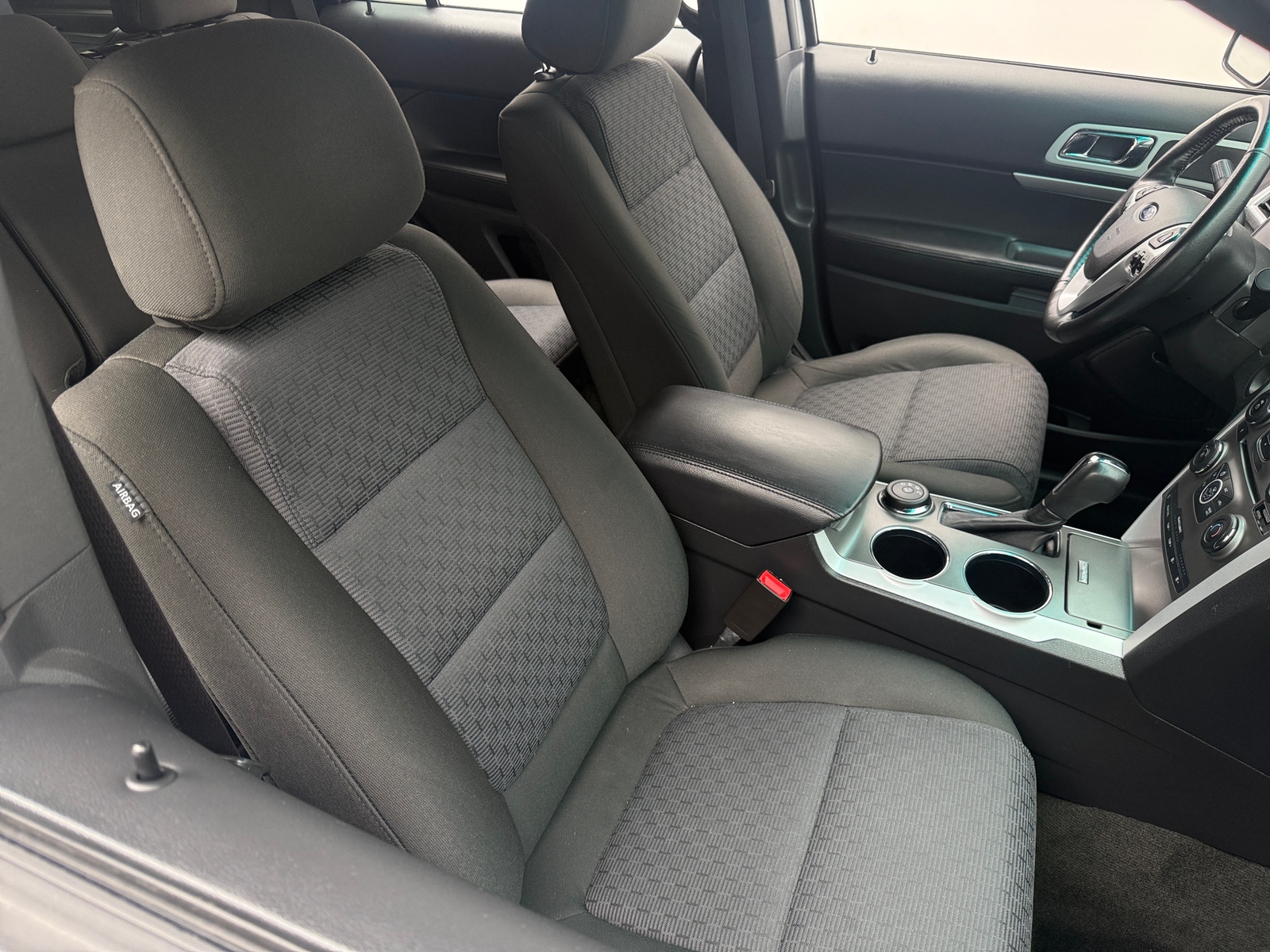 Thumbnail: 2014 Ford Explorer - 2