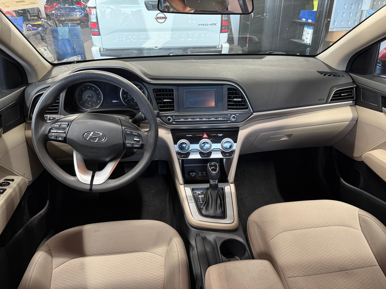 Thumbnail: 2019 Hyundai Elantra - 3