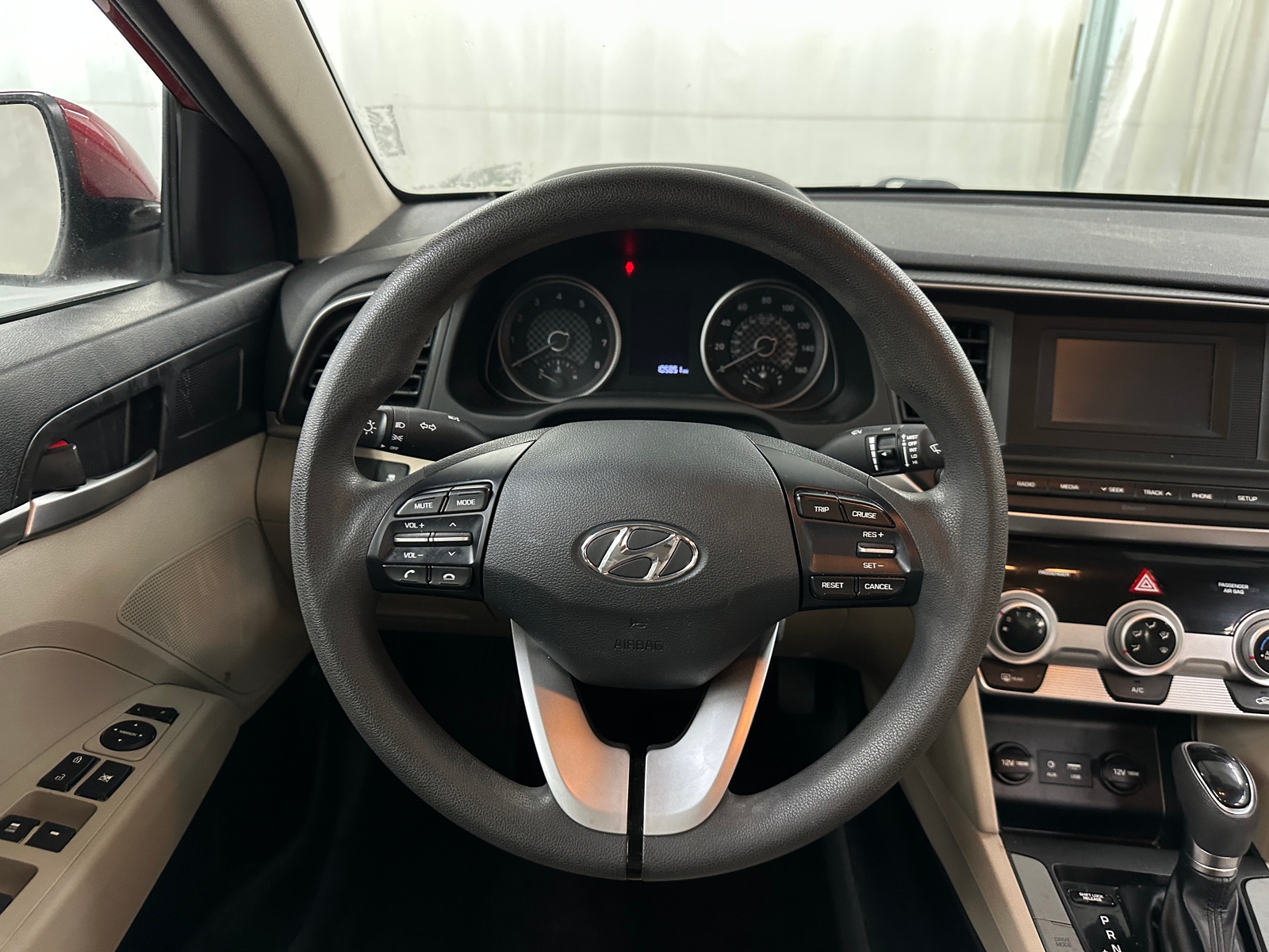 Thumbnail: 2019 Hyundai Elantra - 5