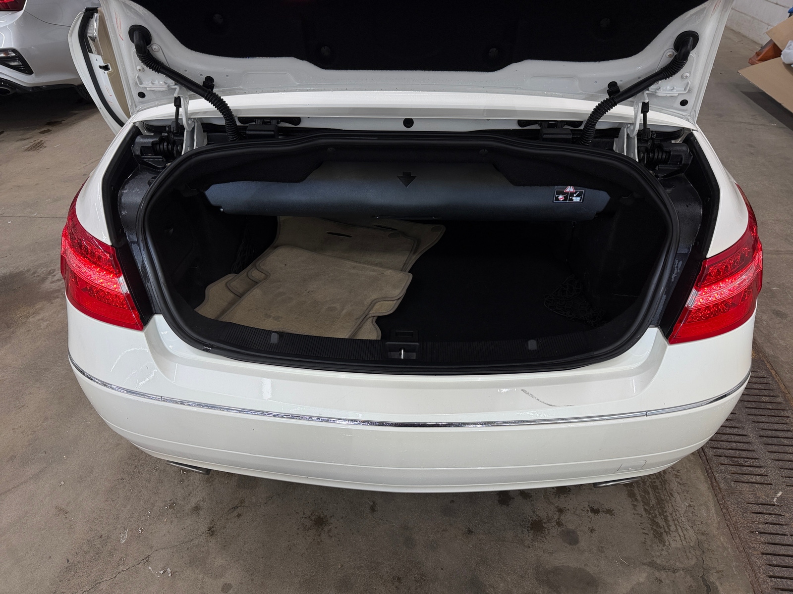 Thumbnail: 2012 Mercedes-Benz E-Class - 6