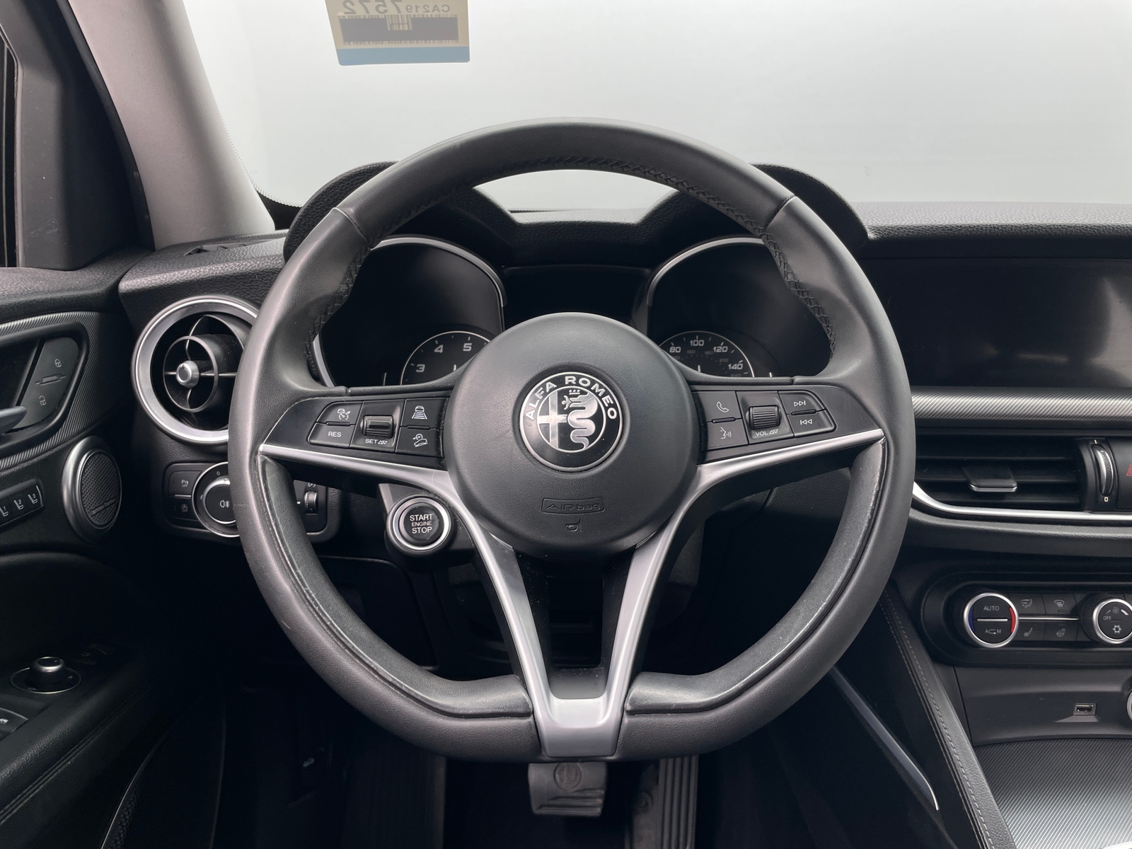 Thumbnail: 2018 Alfa Romeo Stelvio - 4