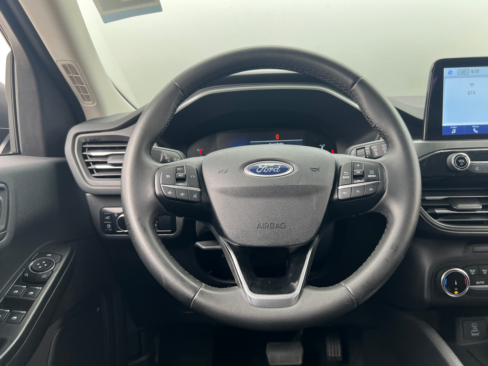 Thumbnail: 2023 Ford Escape - 5