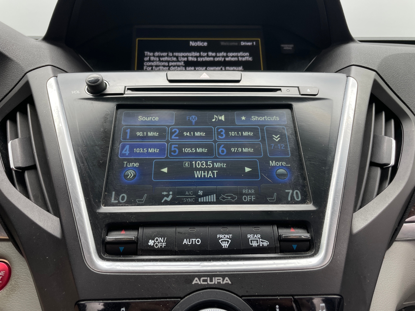 Thumbnail: 2017 Acura MDX - 3