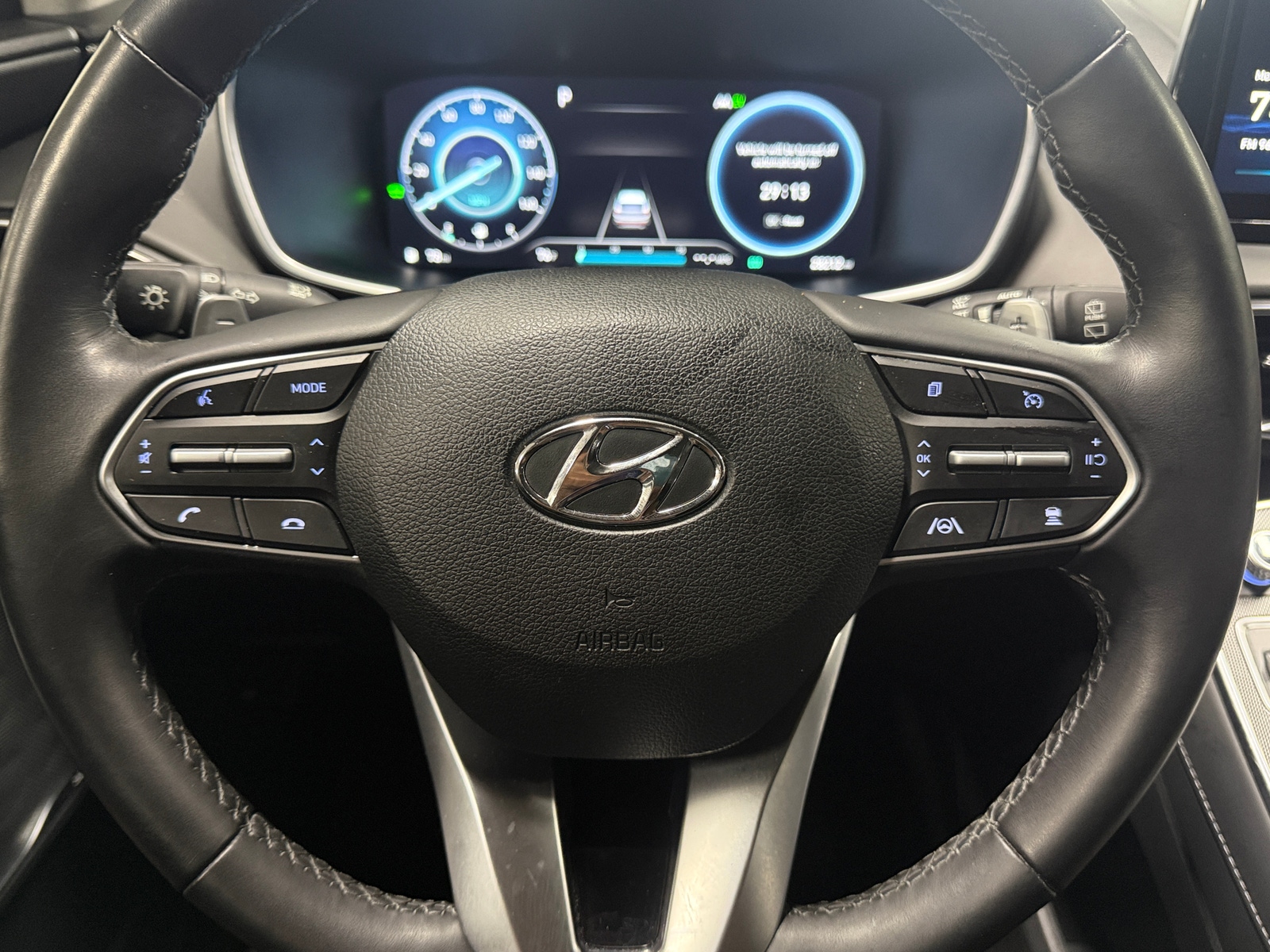 Thumbnail: 2023 Hyundai Santa Fe - 4