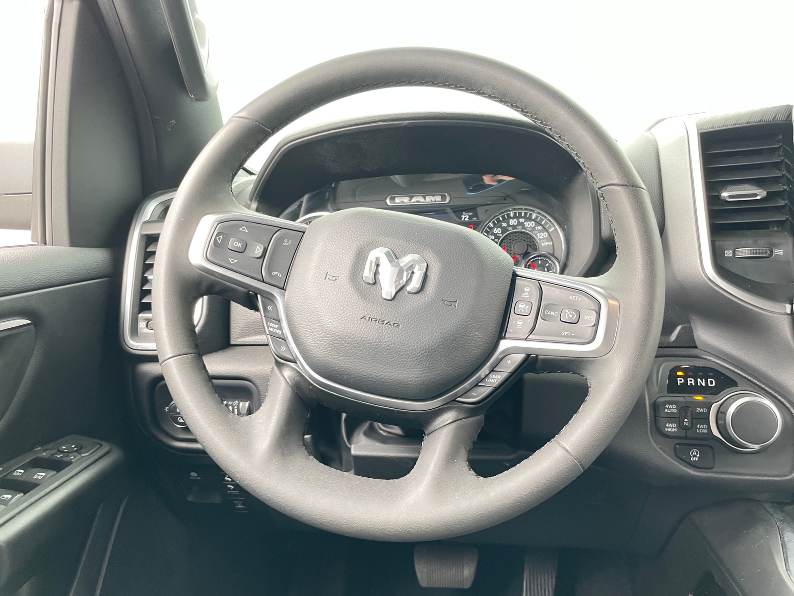 Thumbnail: 2025 RAM 1500 - 5