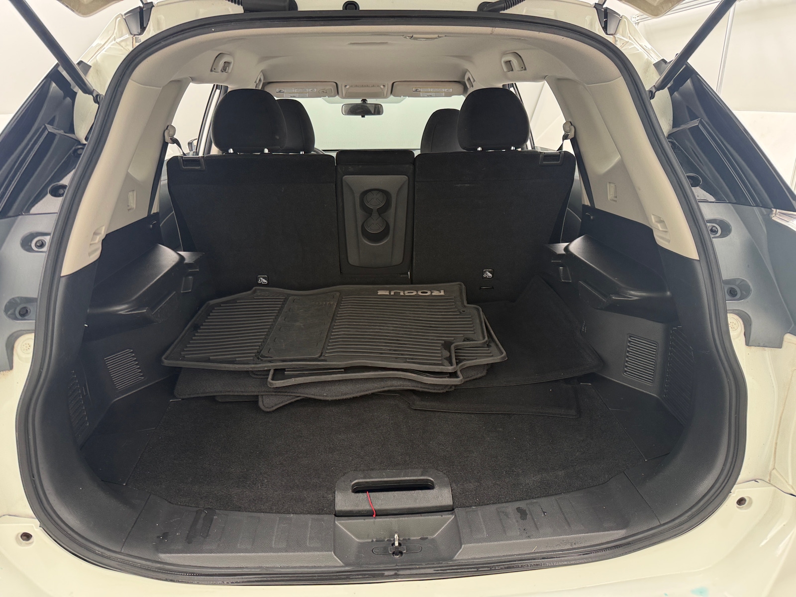Thumbnail: 2016 Nissan Rogue - 7