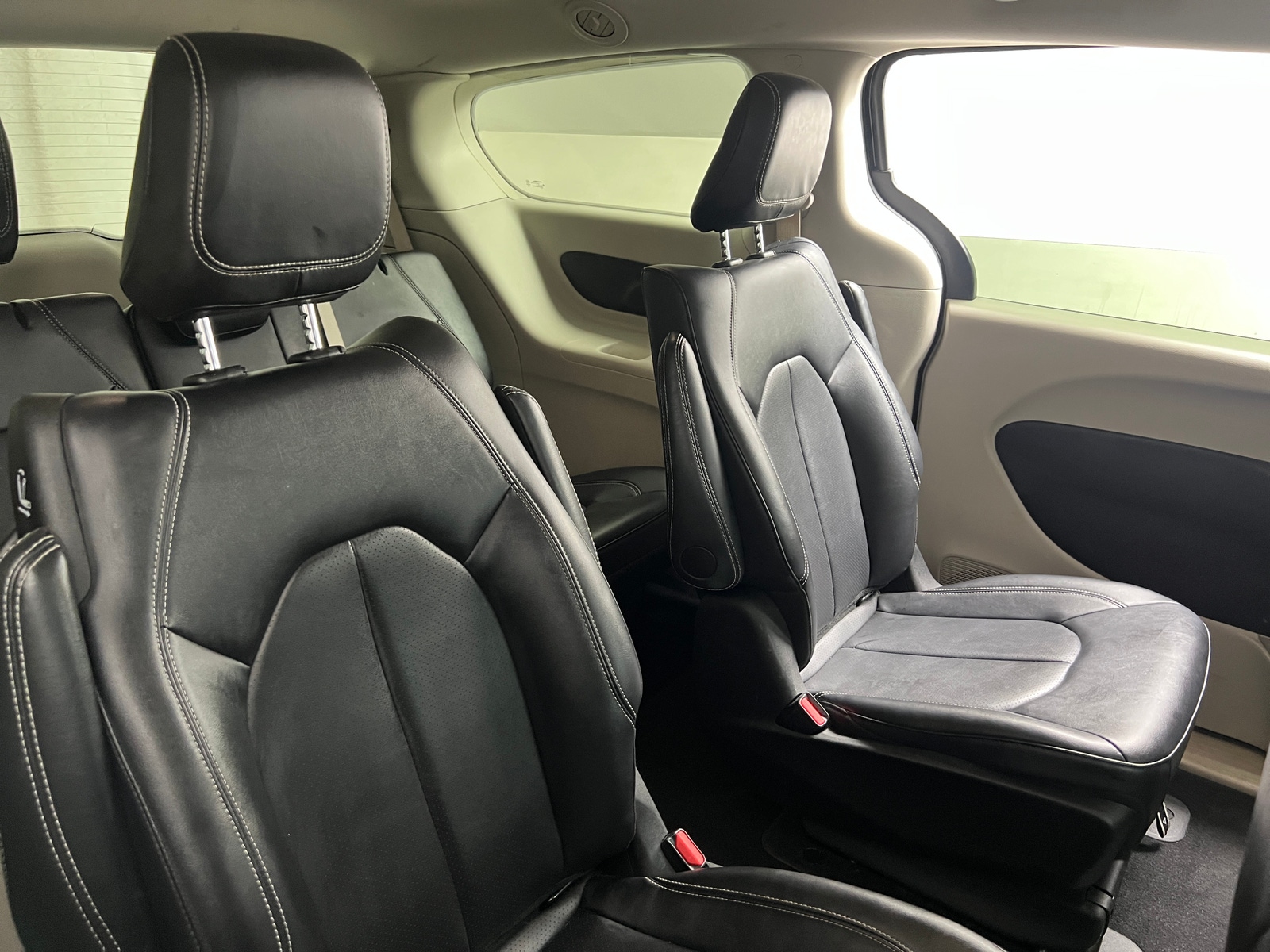 Thumbnail: 2024 Chrysler Pacifica - 5