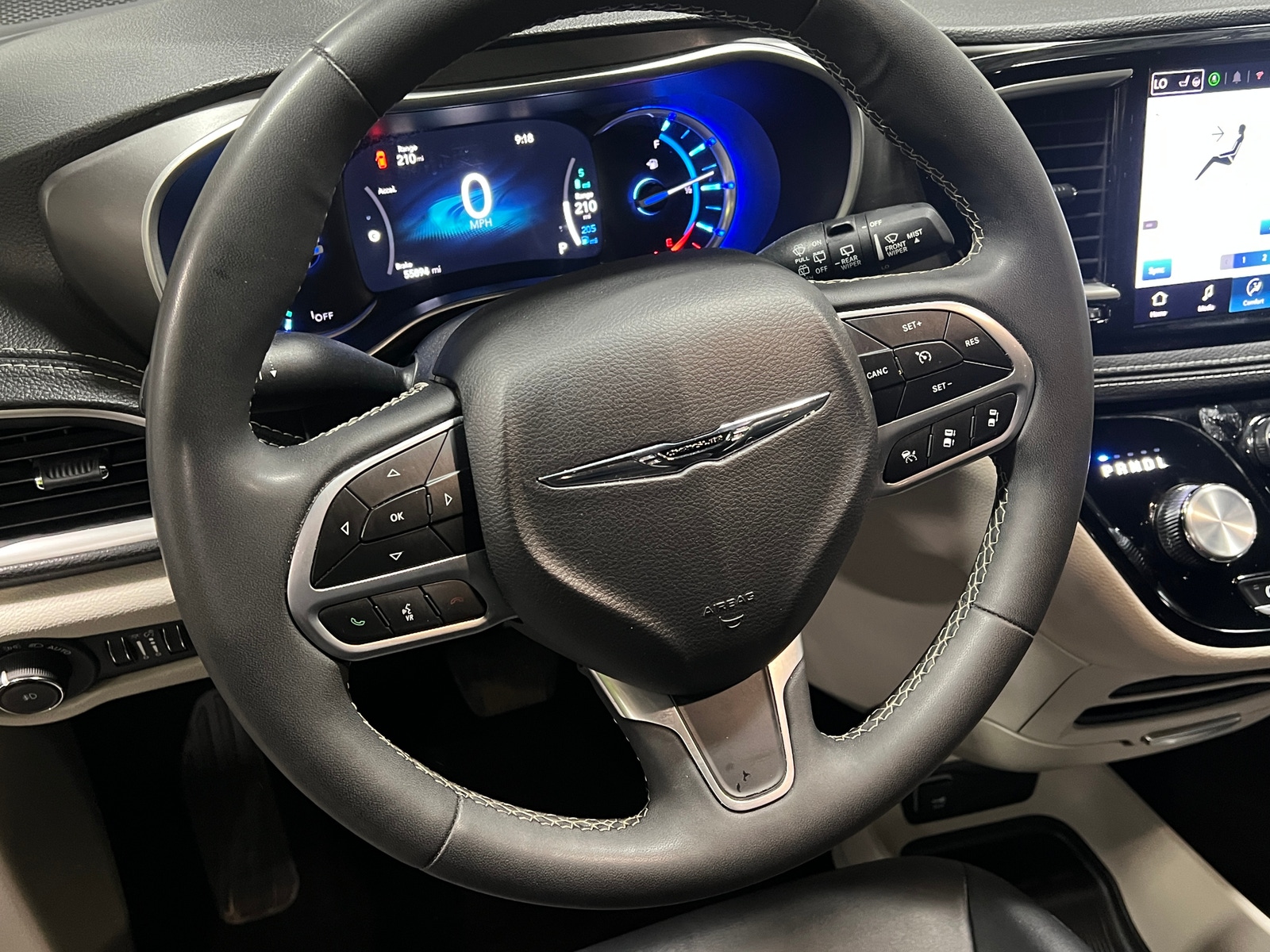 Thumbnail: 2024 Chrysler Pacifica - 4