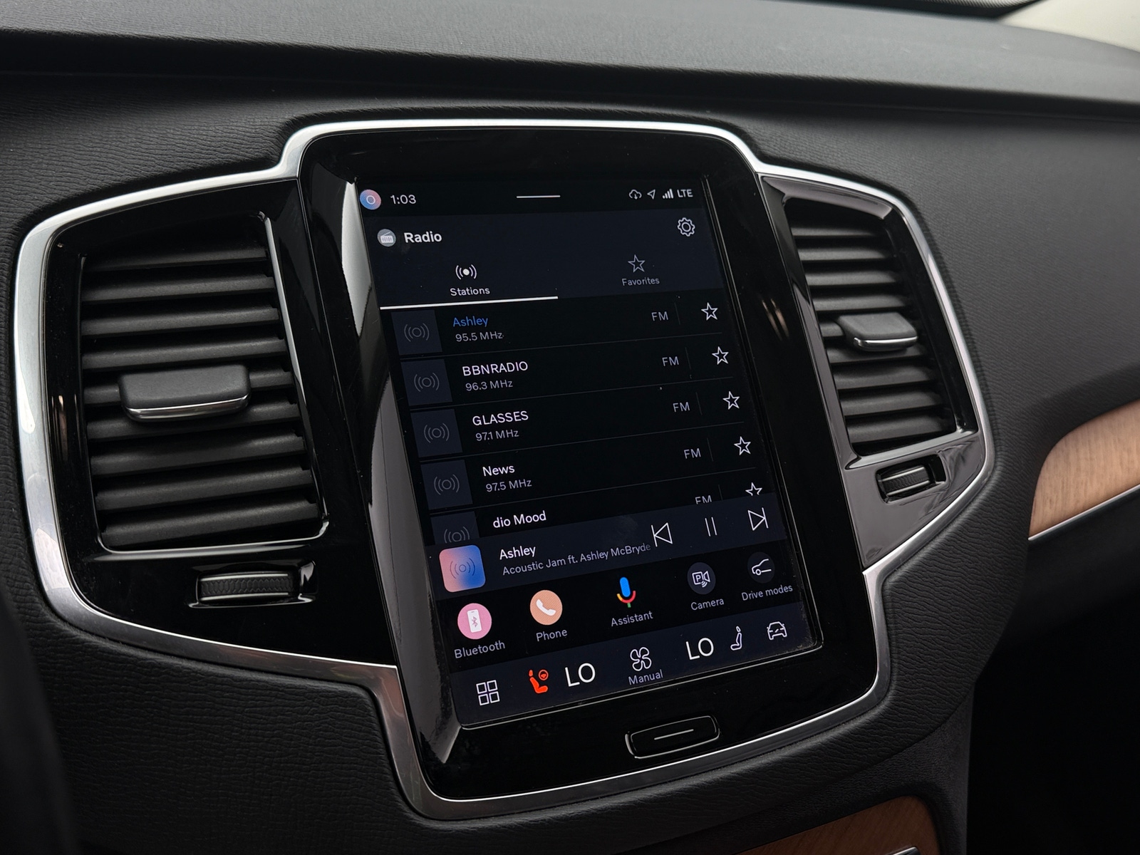 Thumbnail: 2023 Volvo XC90 - 3