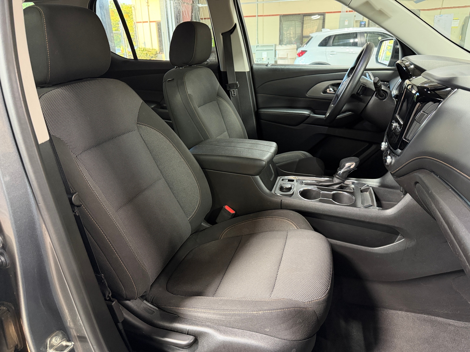 Thumbnail: 2021 Chevrolet Traverse - 2